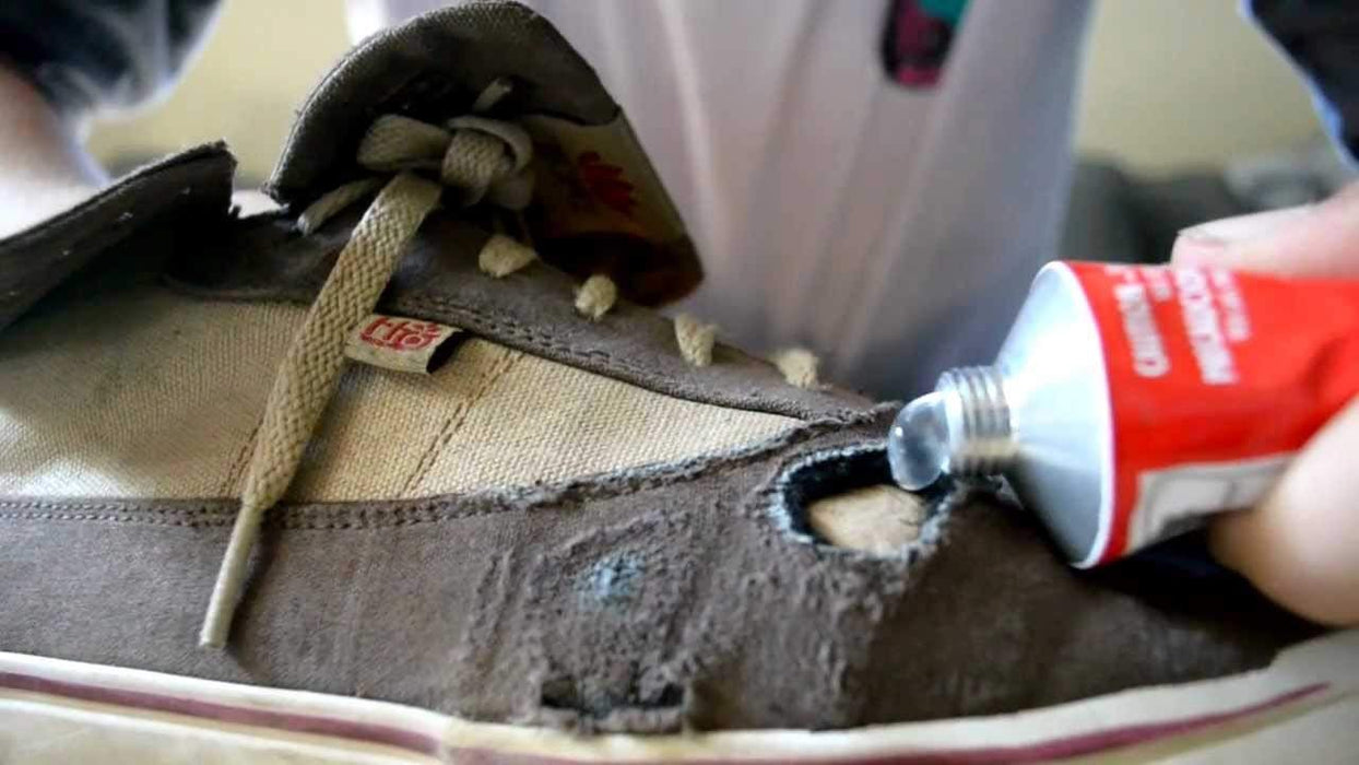 Shoe Goo Repair Adhesive - Clear, 7 Tubes, 0.18oz. - Bonus Spreaders —  Grand River Art Supply
